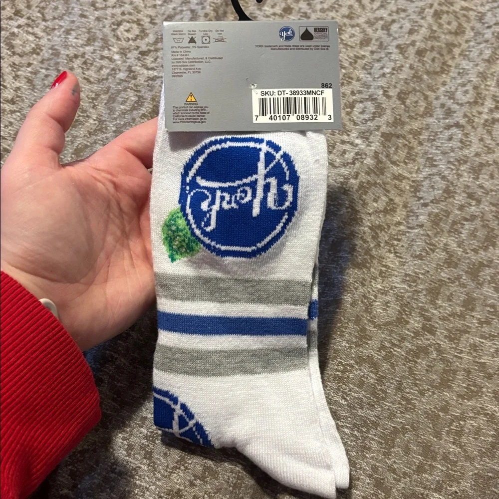 💕NWT! Men's Crew Socks - Picture 2 of 3